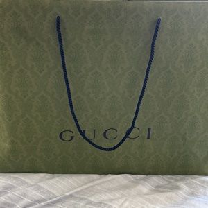 Gucci shopping bag